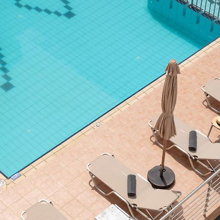 Thelesi Apartments Stalos Bagian luar foto