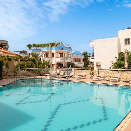 Thelesi Apartments Stalos Bagian luar foto
