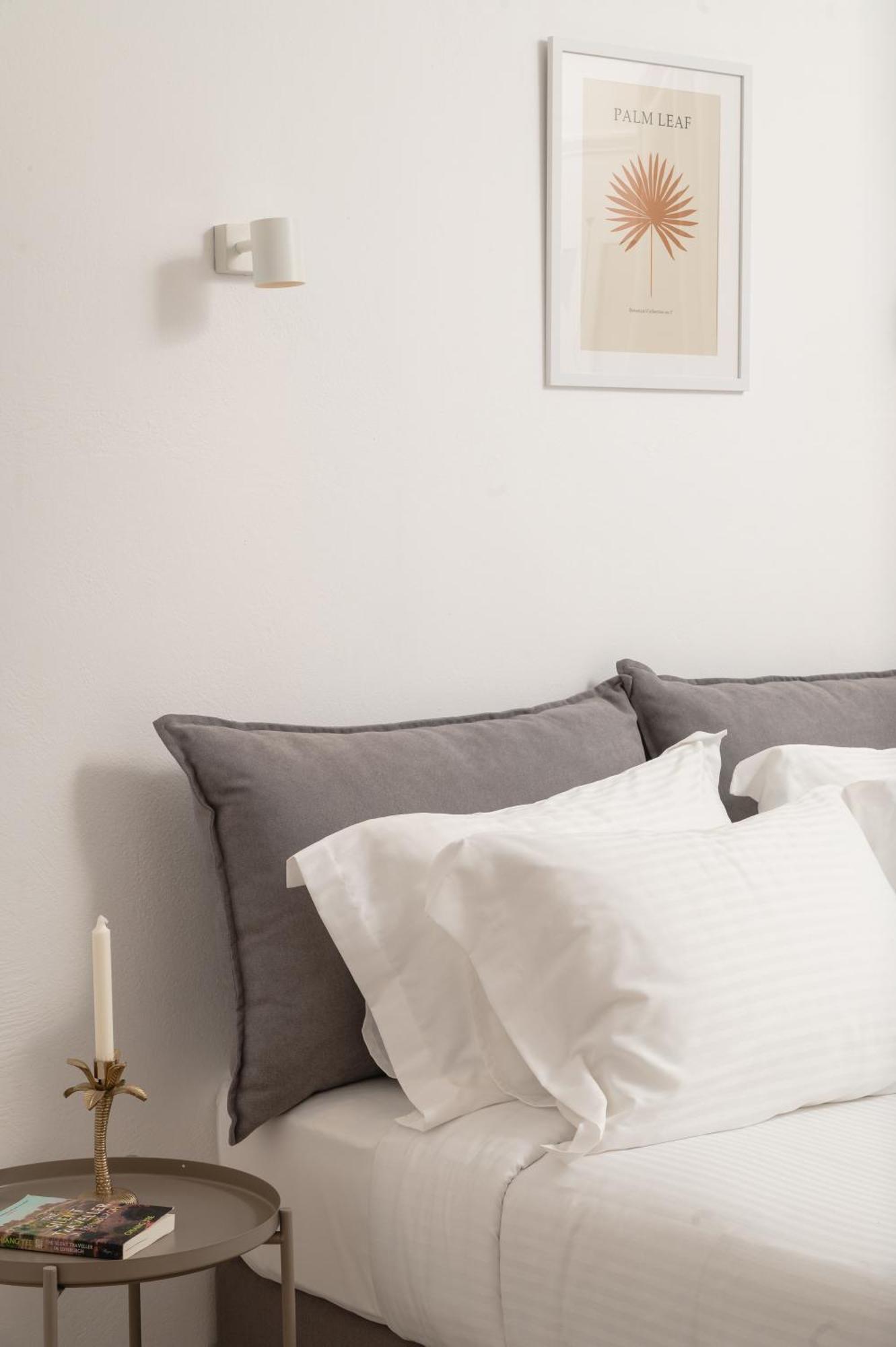 Thelesi Apartments Stalos Bagian luar foto
